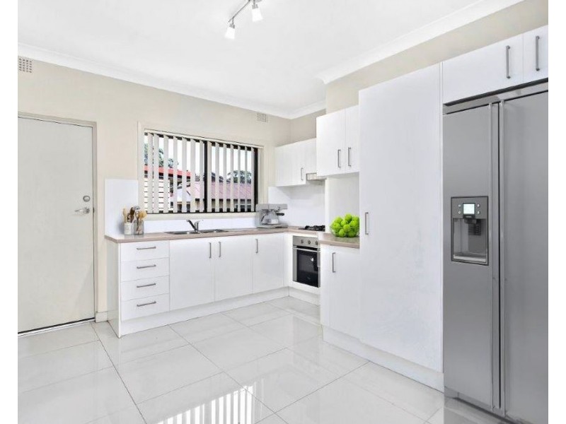 1/8 Miller Street, Coniston NSW 2500