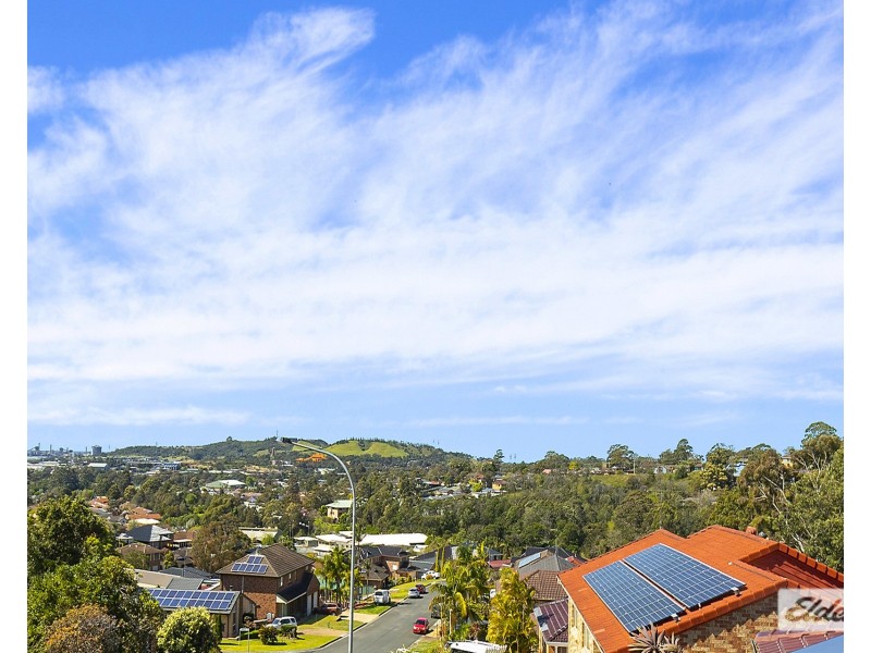 22 Murrogun Crescent, Cordeaux Heights NSW 2526