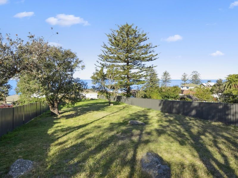 14 Lawrence Hargrave Drive, Austinmer NSW 2515