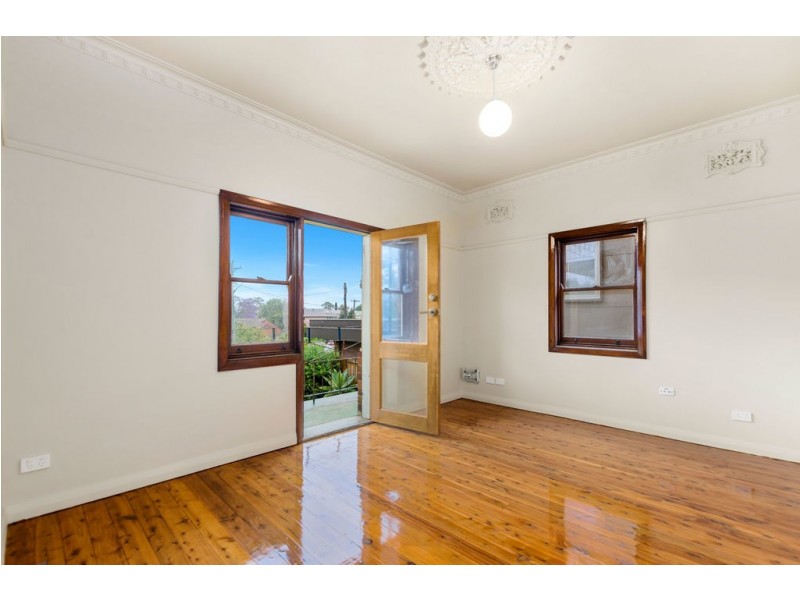 41 Woodlawn Avenue, Mangerton NSW 2500