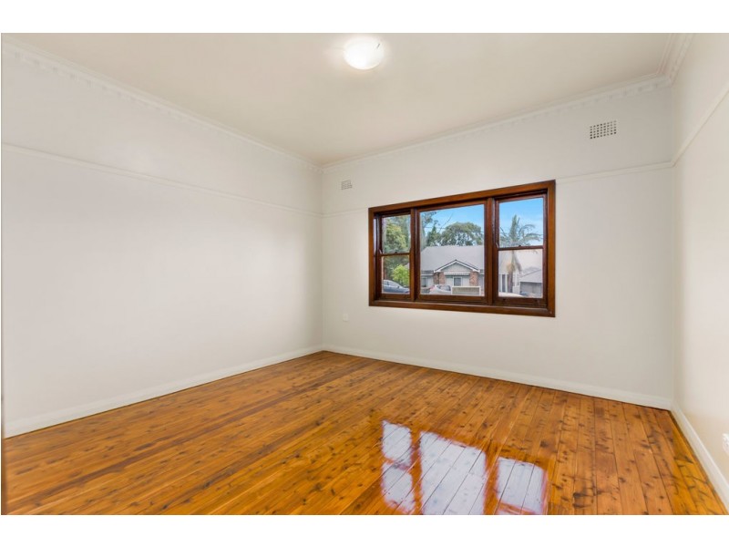 41 Woodlawn Avenue, Mangerton NSW 2500