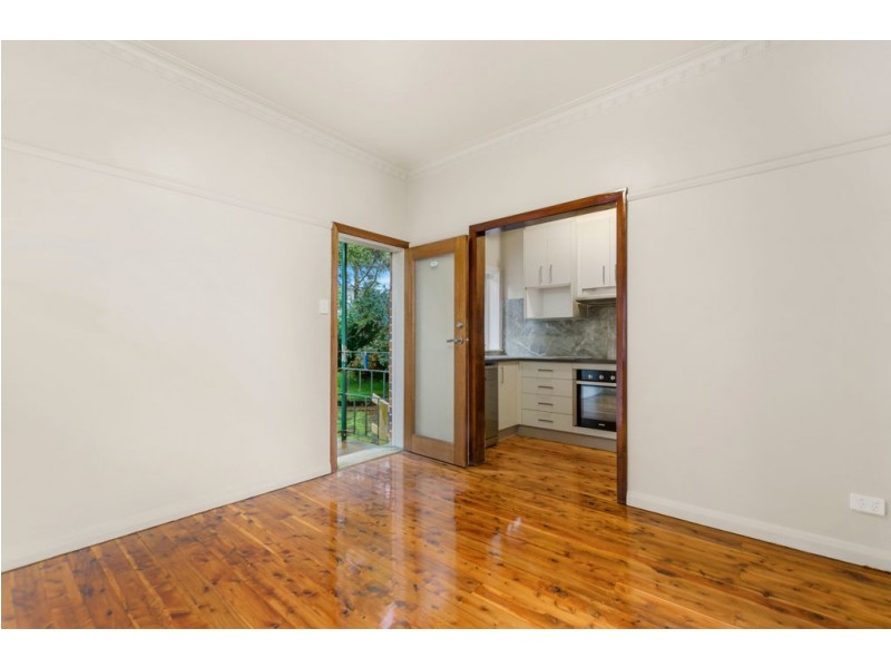 41 Woodlawn Avenue, Mangerton NSW 2500