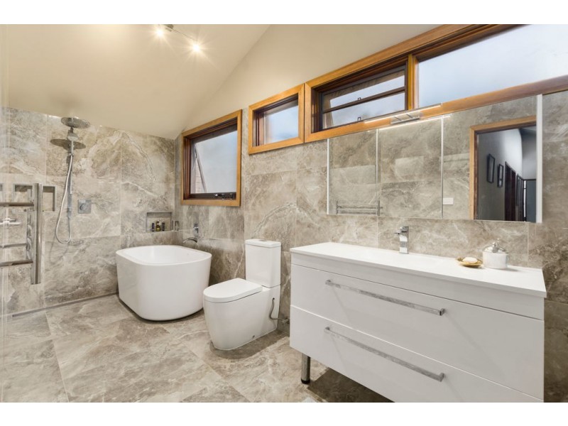 19 Colleen Grove, Wollongong NSW 2500