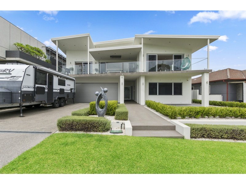 11 O’Brien Street, Bulli NSW 2516