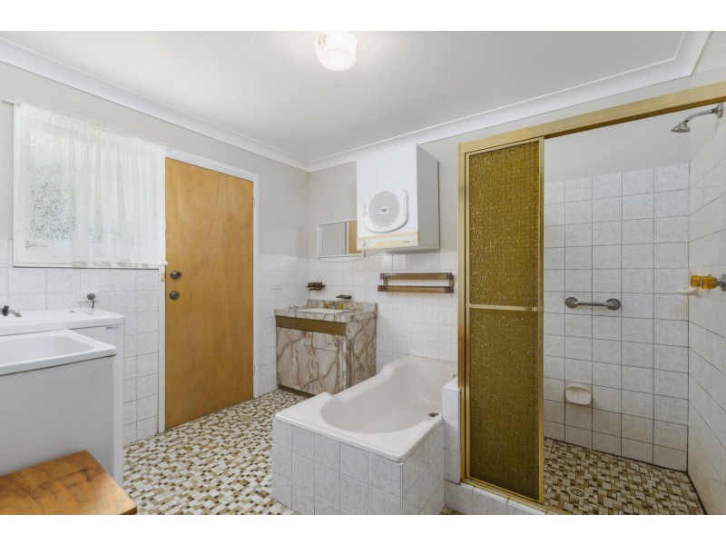 26 Armstrong Street, West Wollongong NSW 2500