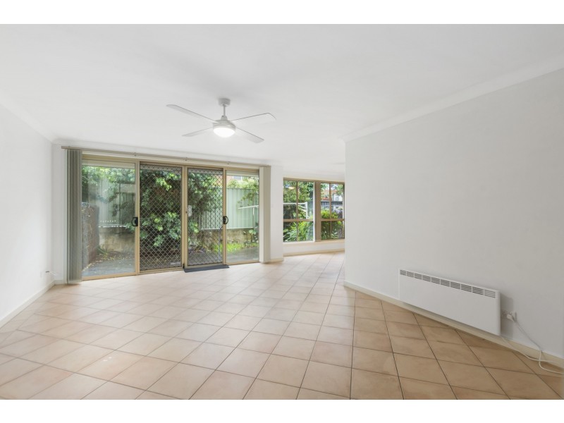 10/14 Raymond Road, Thirroul NSW 2515