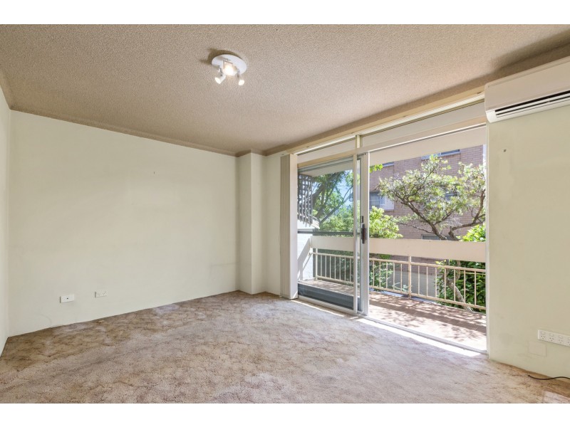 8/14a Bourke Street, North Wollongong NSW 2500