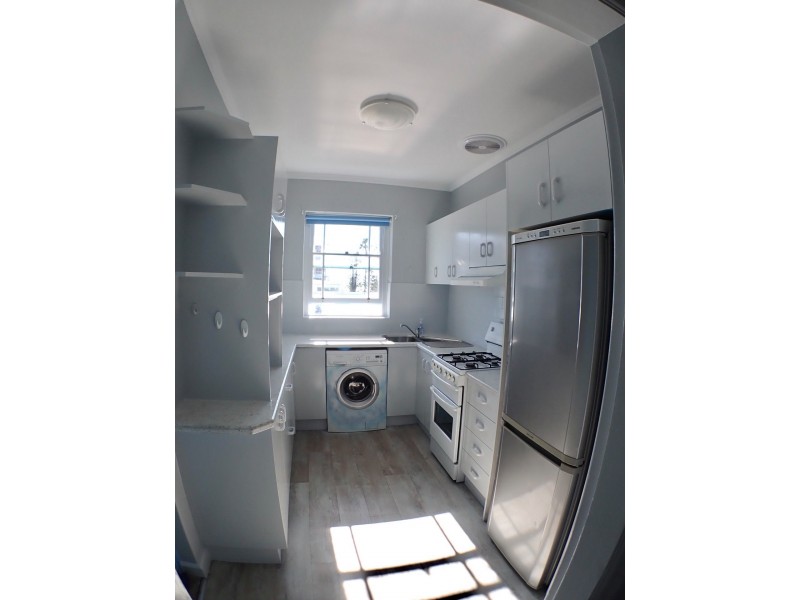 1/20 Cliff Road, North Wollongong NSW 2500