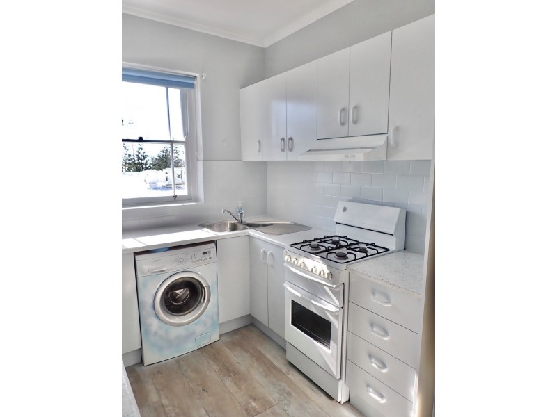 1/20 Cliff Road, North Wollongong NSW 2500