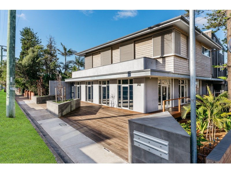 741 Lawrence Hargrave Drive, Coledale NSW 2515