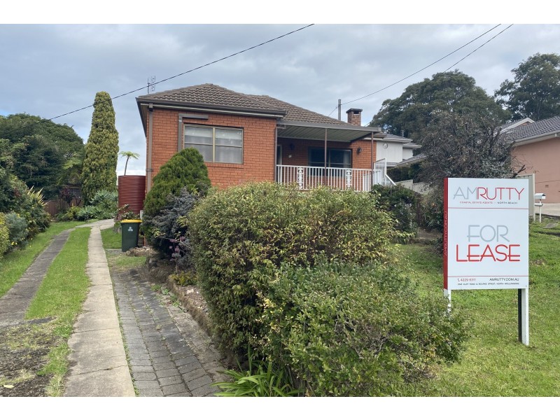 13 Robertson Street, Coniston NSW 2500