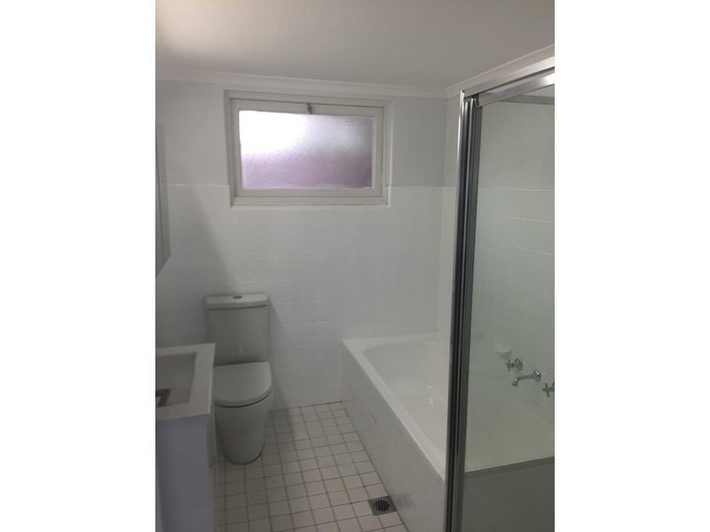 4/1 George Hanley Drive, North Wollongong NSW 2500