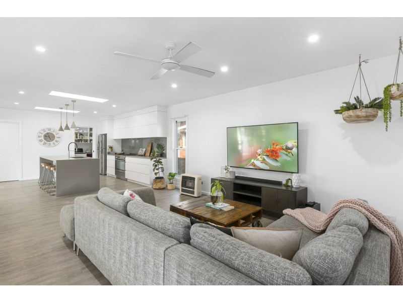 43 Beacon Avenue, Bulli NSW 2516