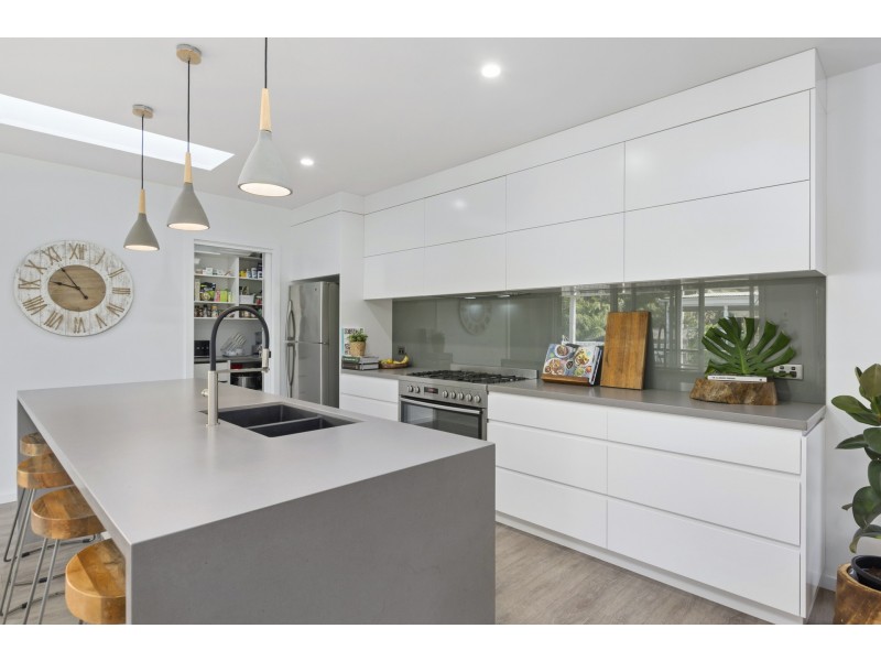 43 Beacon Avenue, Bulli NSW 2516