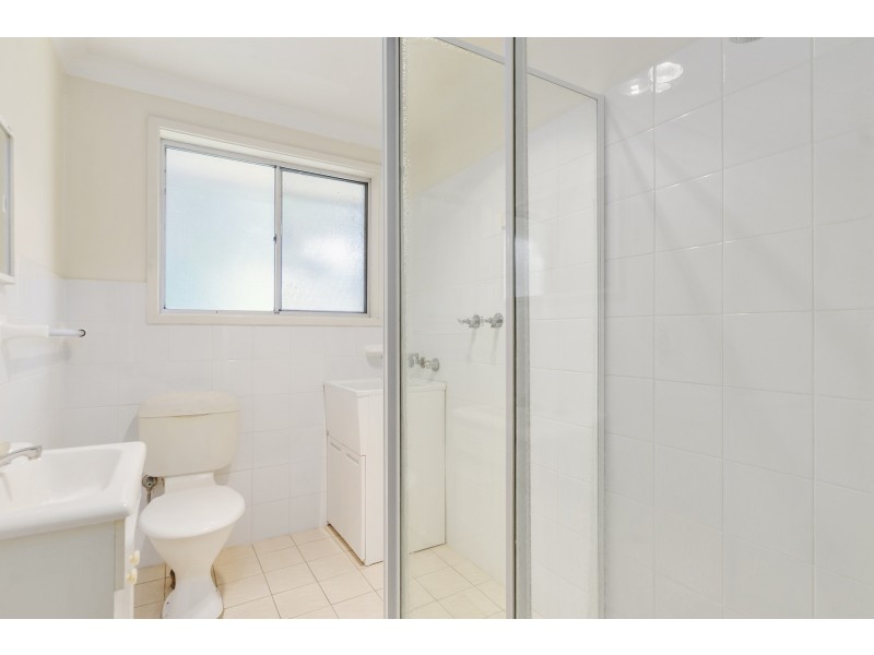 1/4 Ziems Avenue, Towradgi NSW 2518