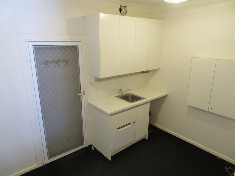 Shop 5/309 Lawrence Hargrave Drive, Thirroul NSW 2515