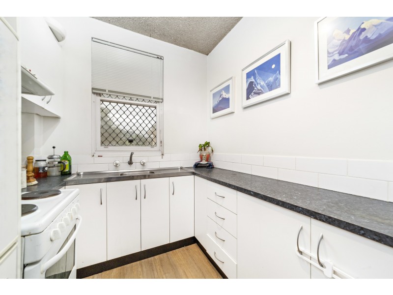 2/114 Lawrence Hargrave Drive, Austinmer NSW 2515