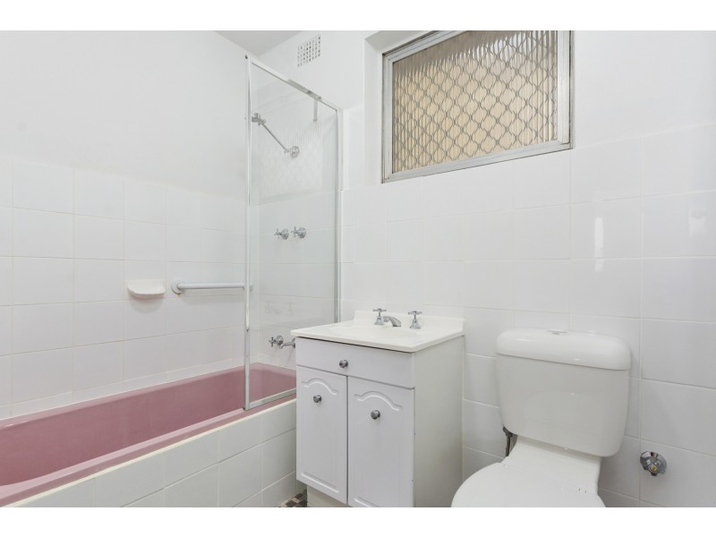 10/10 Bessell Avenue, North Wollongong NSW 2500