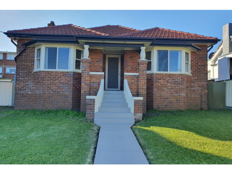 11 Oxlade Street, Warrawong NSW 2502