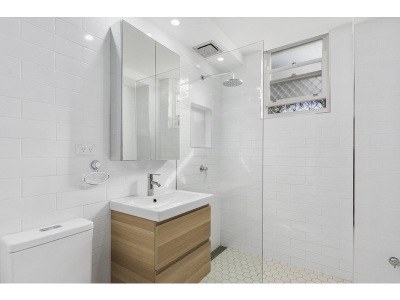 1/114 Lawrence Hargrave Drive, Austinmer NSW 2515