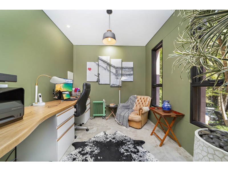 46a Robinsville Cresent, Thirroul NSW 2515