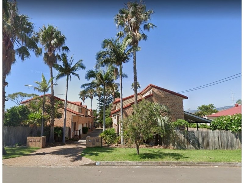 2/17 Bath Street, Thirroul NSW 2515