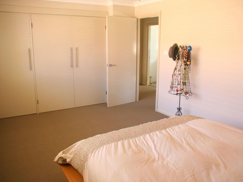 2/17 Bath Street, Thirroul NSW 2515