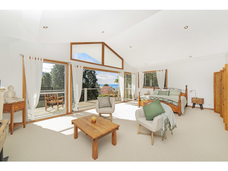 12 Tasman Parade, Thirroul NSW 2515