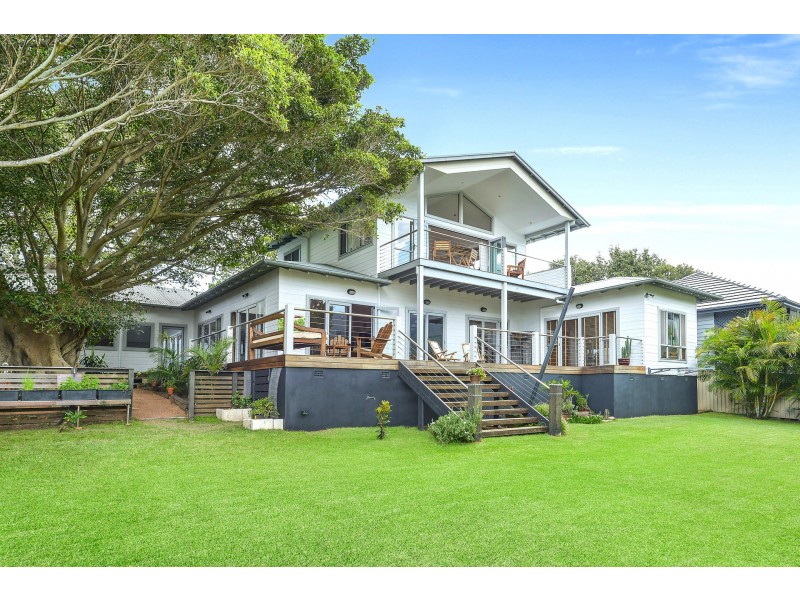 12 Tasman Parade, Thirroul NSW 2515