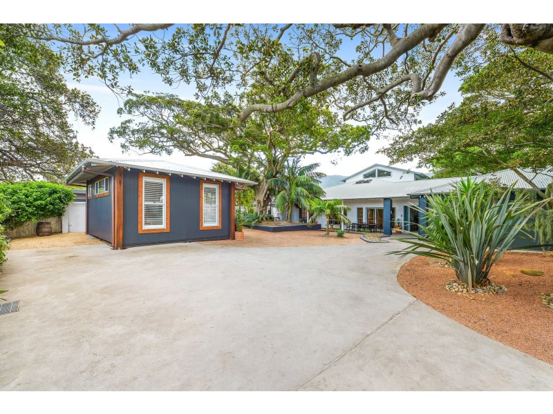 12 Tasman Parade, Thirroul NSW 2515