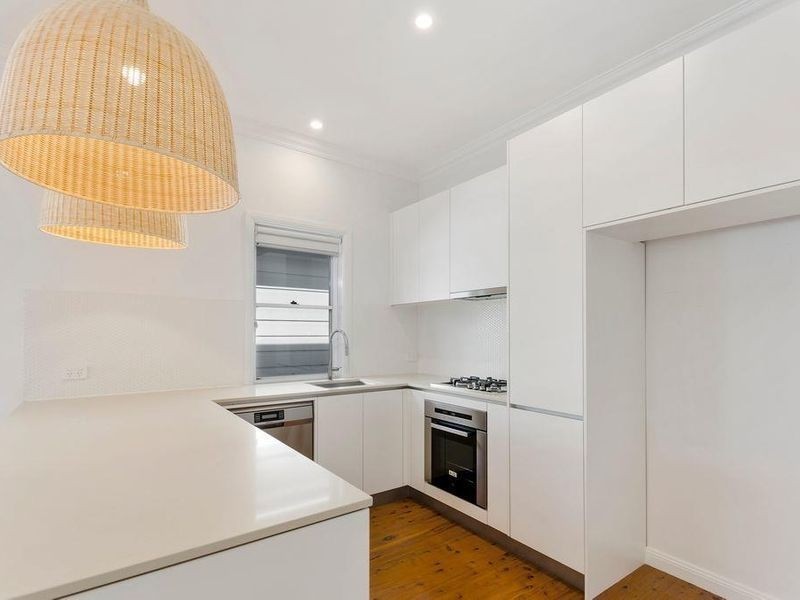 16 Moore Street, Austinmer NSW 2515