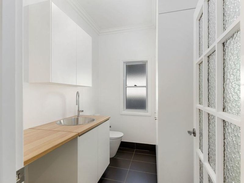 16 Moore Street, Austinmer NSW 2515