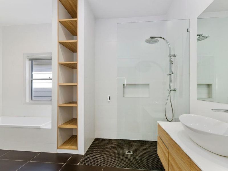 16 Moore Street, Austinmer NSW 2515