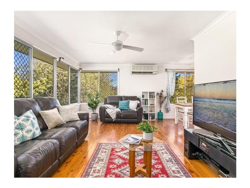 25 Parkes Street, Helensburgh NSW 2508