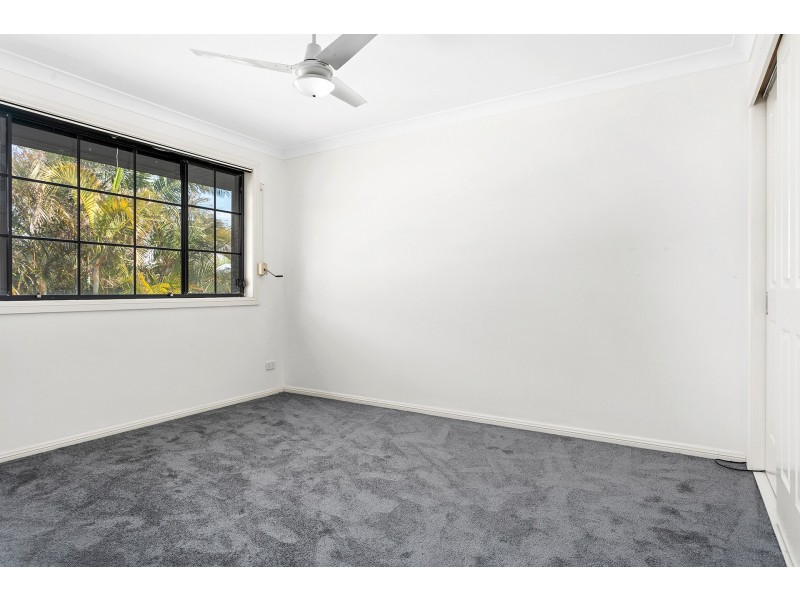 2/33 Doone Street, Barrack Heights NSW 2528