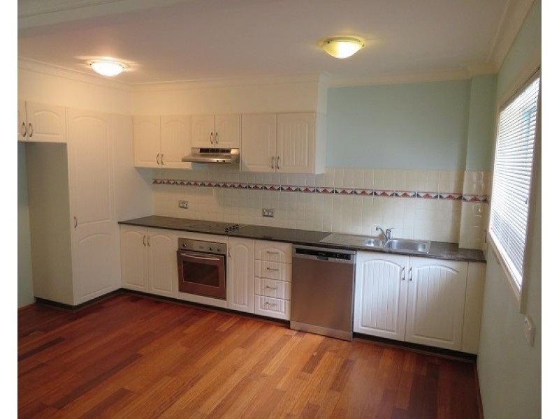 2/16 Harbour Street, Wollongong NSW 2500