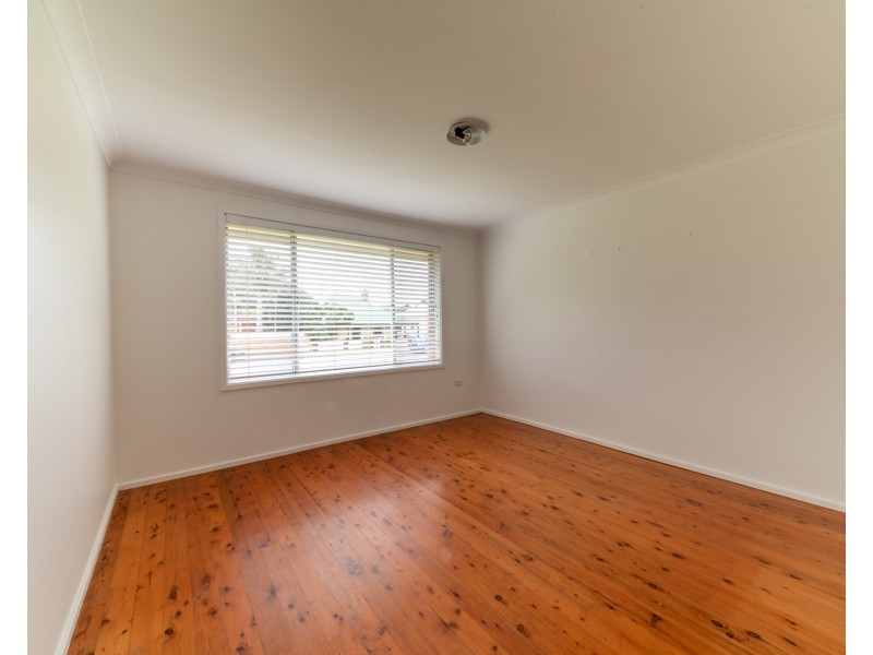 4/13 McCauley Street, Thirroul NSW 2515