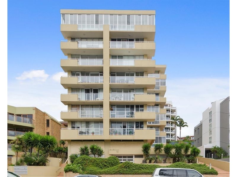 18/28 Cliff Road, North Wollongong NSW 2500