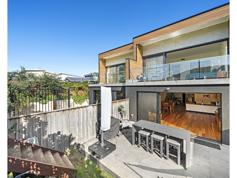 14A Clyde Close, Thirroul NSW 2515
