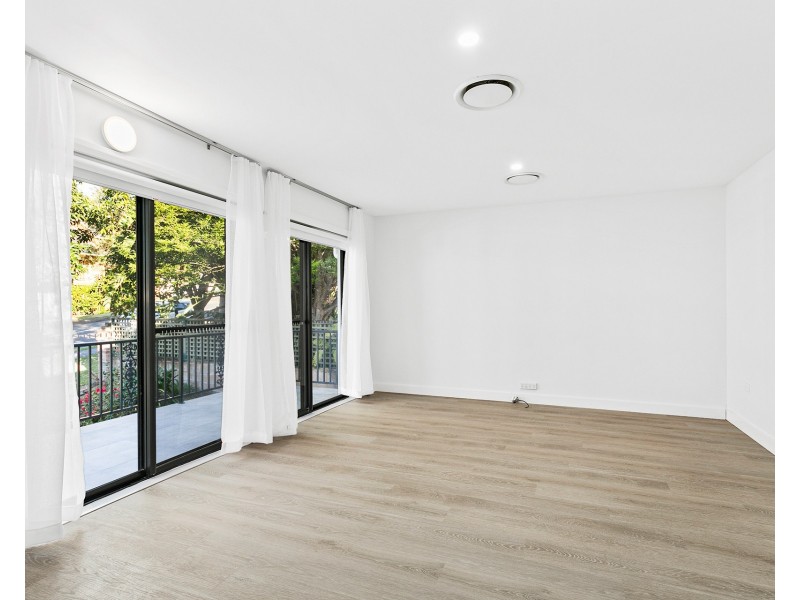 8A Kembla Street, Balgownie NSW 2519