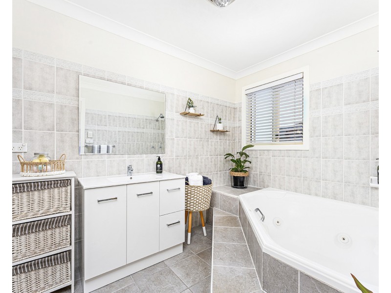 26 Mountain Road, Austinmer NSW 2515