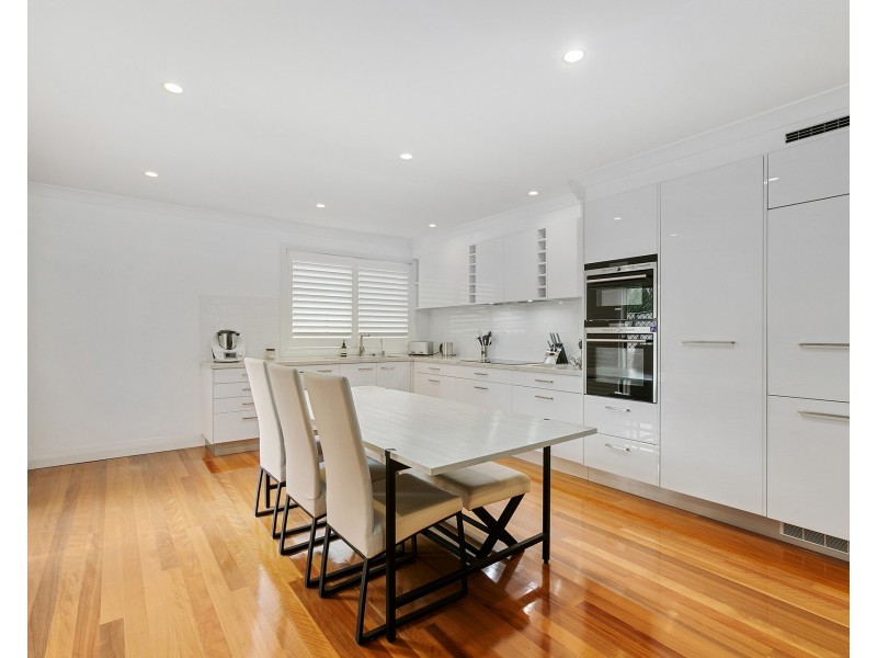 2/15 Foch Avenue, Gymea NSW 2227