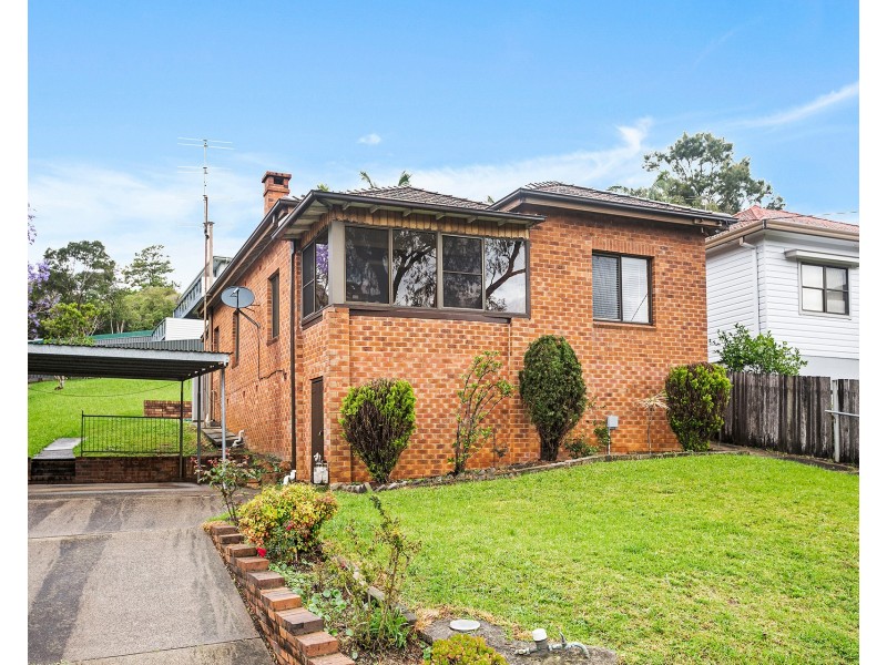 37 Rowland Avenue, Wollongong NSW 2500