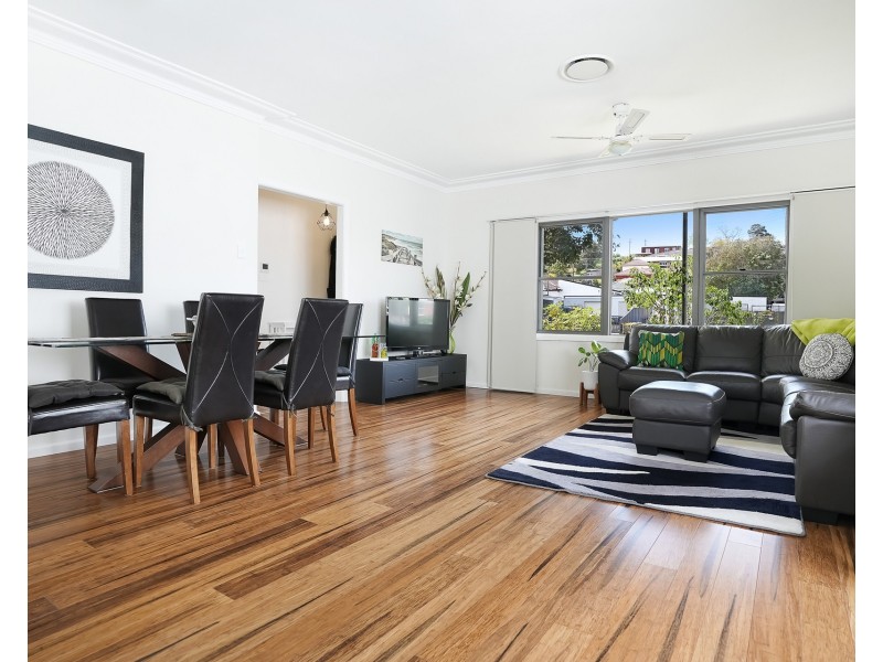 70 Euroka Street, West Wollongong NSW 2500