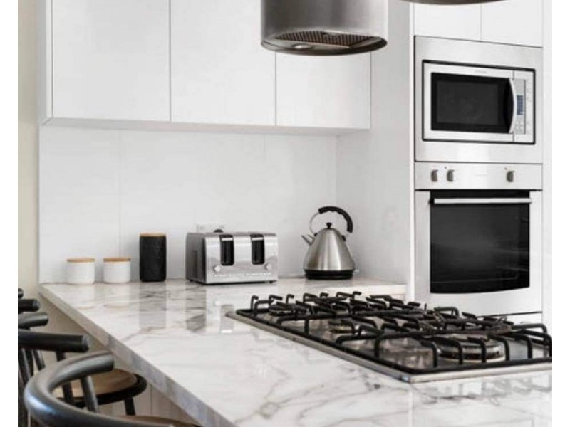 6 Hill Street, Mount Saint Thomas NSW 2500