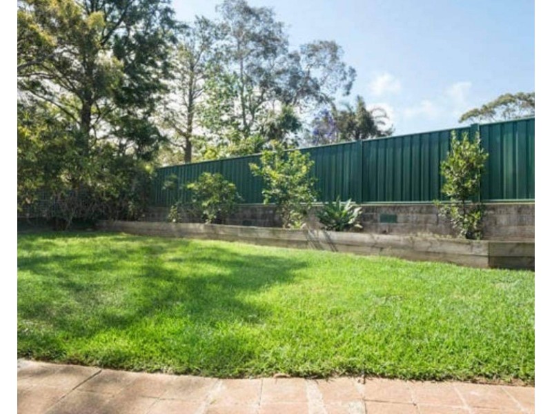 6 Hill Street, Mount Saint Thomas NSW 2500