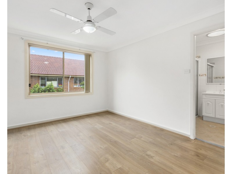 10/14 Raymond Road, Thirroul NSW 2515