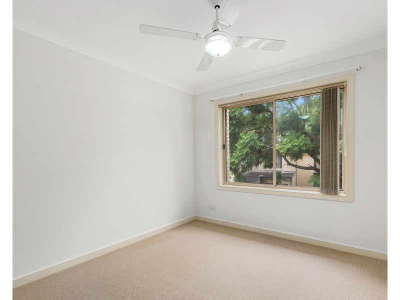 10/14 Raymond Road, Thirroul NSW 2515