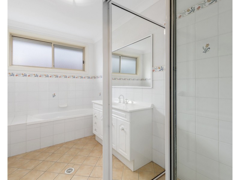 10/14 Raymond Road, Thirroul NSW 2515