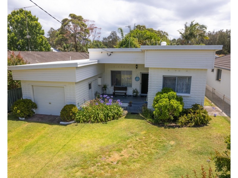 14 Windang Road, Primbee NSW 2502